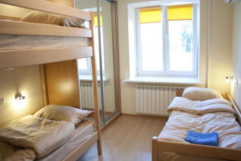Petrani Hostel Kyiv Exterior photo